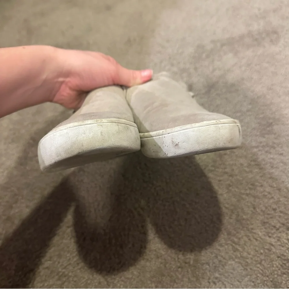 Kate Spade Lillie Gray Suede Slip On Sneaker Ruffle